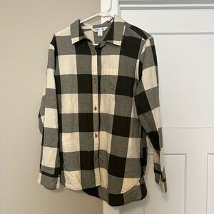 Old Navy White and Green Long Sleeve Button Down Shirt